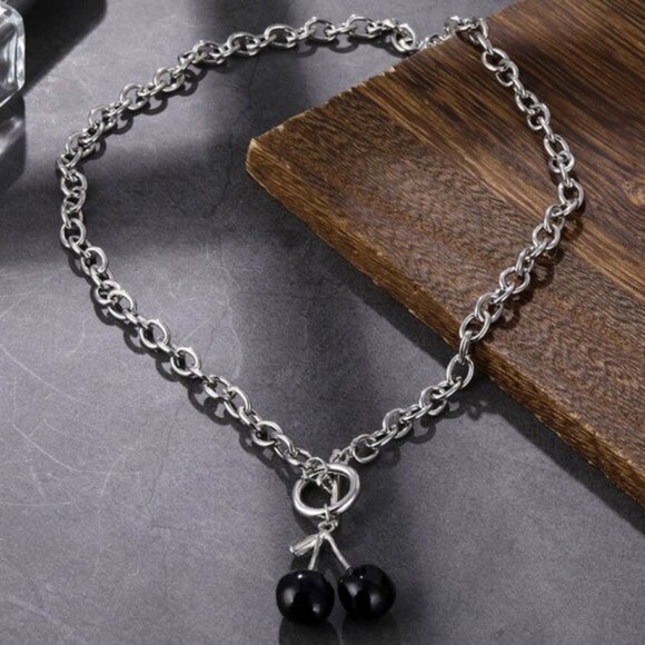 Jewelry - Black Cherry Toggle Choker Chain Necklace